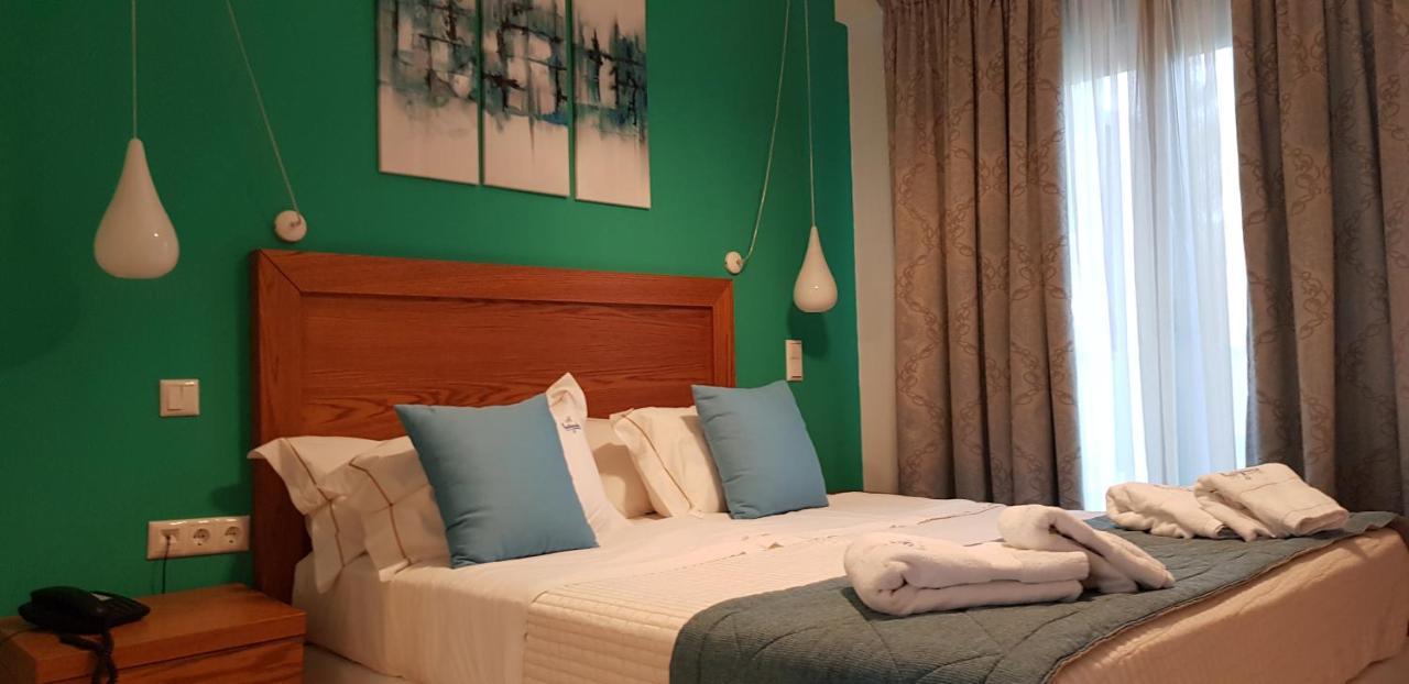 Hatzoudis Luxury Suites Chrysi Ammoudia ภายนอก รูปภาพ