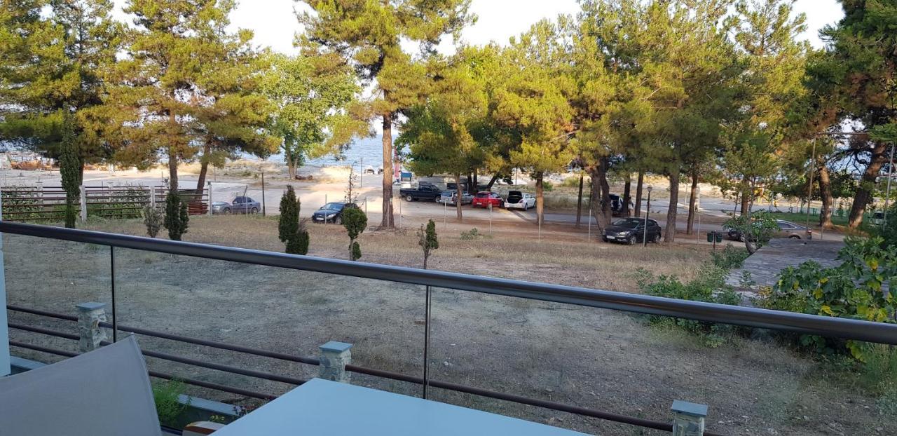 Hatzoudis Luxury Suites Chrysi Ammoudia ภายนอก รูปภาพ