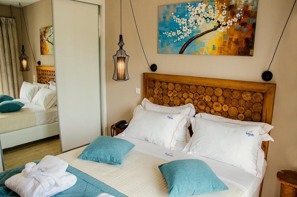 Hatzoudis Luxury Suites Chrysi Ammoudia ภายนอก รูปภาพ
