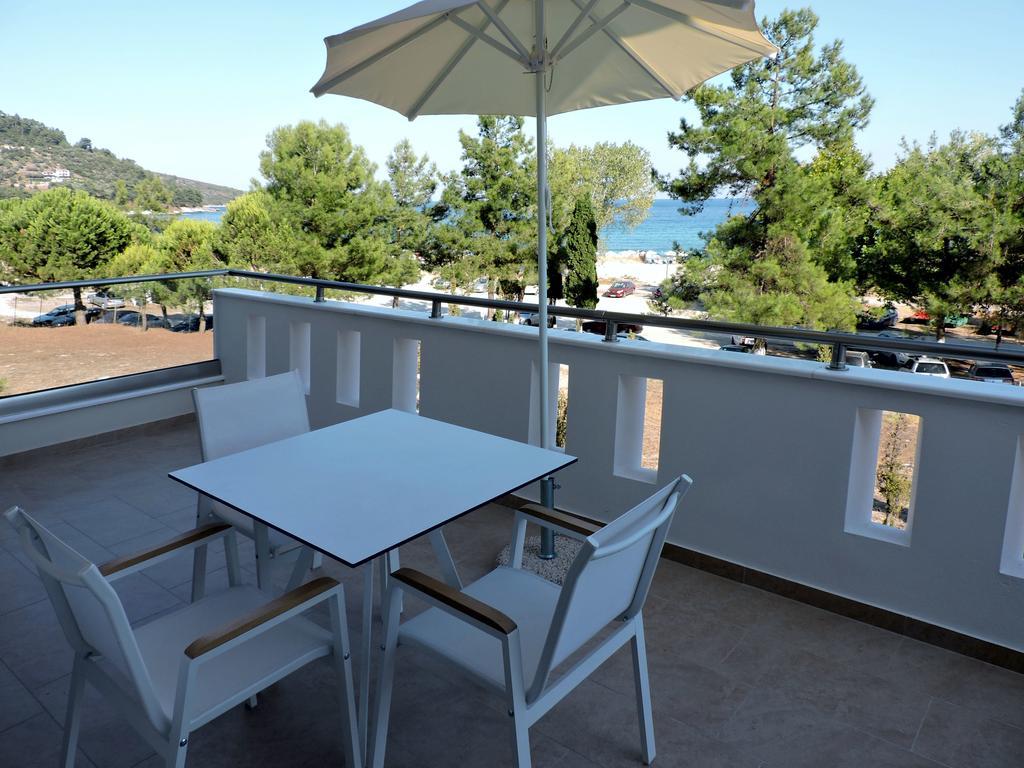 Hatzoudis Luxury Suites Chrysi Ammoudia ภายนอก รูปภาพ